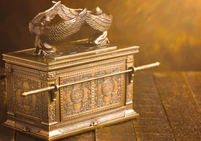 Secrets of the Holy Ark: A Quick Guide to its Significance blog image